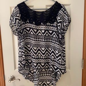 Roper black and white blouse size Large